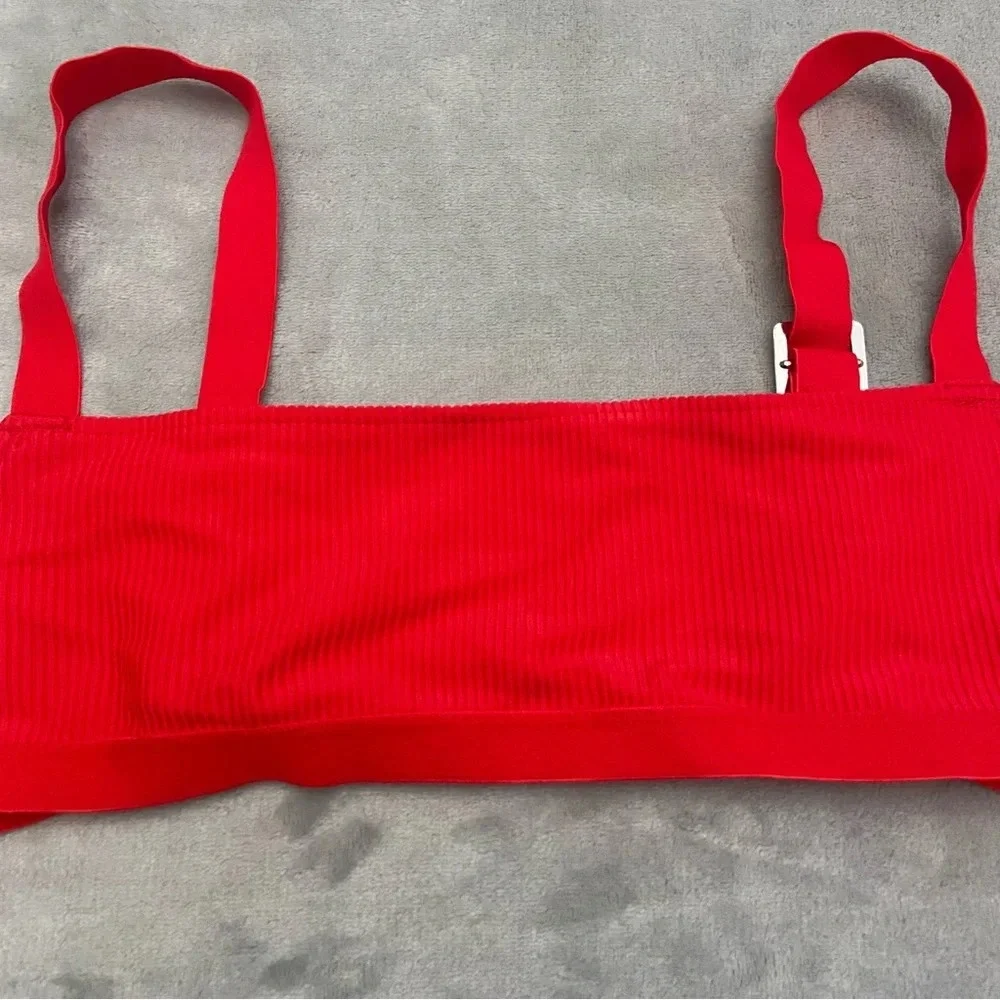 New! Frankie’s bikinis Gavin ribbed bikini top 21534